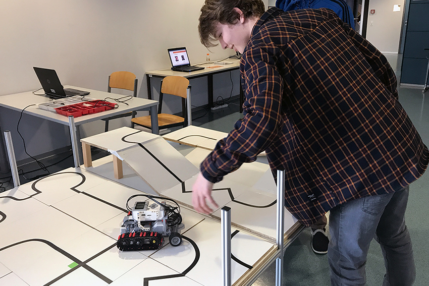 Aktivitäten in der Robotik